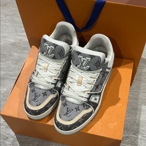 Louis Vuitton Gray and Cream Monogram Sneakers